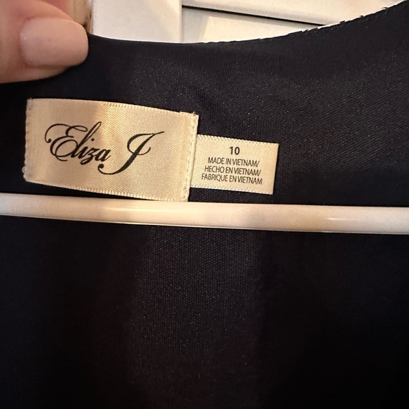 Eliza J Dress. Size Medium - Picture 3 of 4